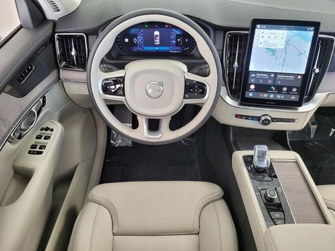New 2026 Volvo XC90 B6 Ultra w/ Protection Package Premier AWD/4WD image 13
