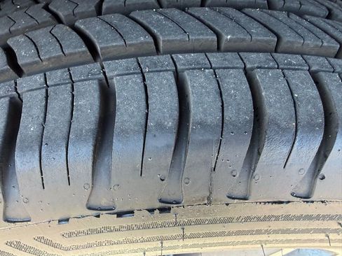 Used 2019 Jeep Grand Cherokee Limited w/ Luxury Group II image 25