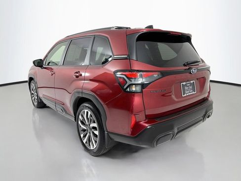 Used 2025 Subaru Forester Touring AWD/4WD image 5