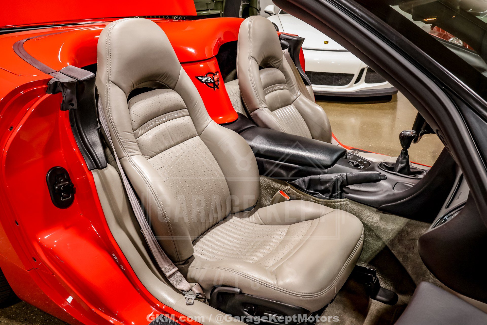 Used 1999 Chevrolet Corvette Convertible w/ Memory Pkg RWD image 79