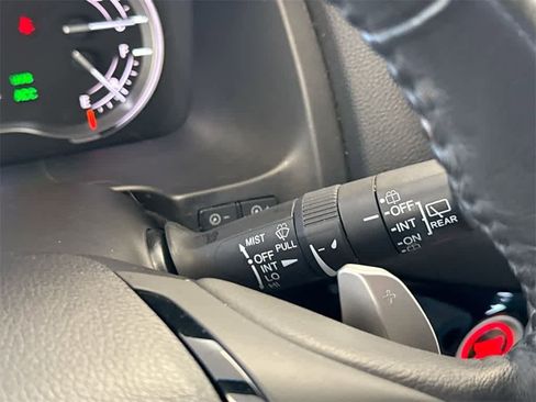 Certified 2017 Honda Pilot Touring image 27