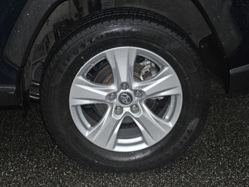 Used 2019 Toyota RAV4 XLE image 22