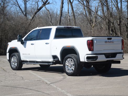 Used 2020 GMC Sierra 3500 Denali w/ Denali Ultimate Package image 24