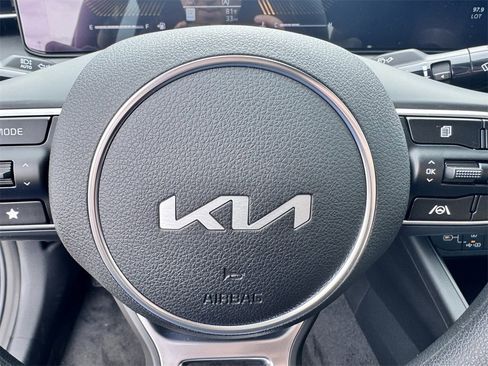 New 2026 Kia K5 LXS image 16