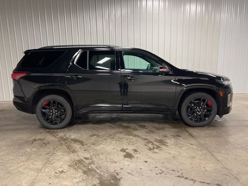 Certified 2023 Chevrolet Traverse Premier w/ Redline Edition image 2
