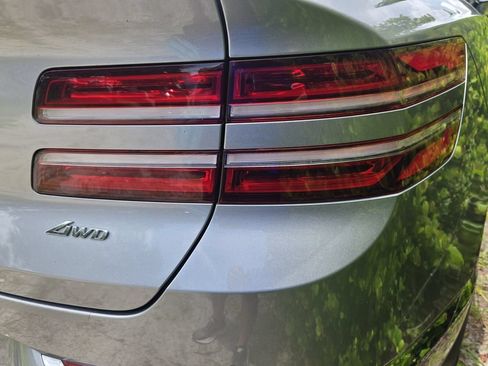 Used 2024 Genesis GV80 2.5T w/ Prestige Package AWD/4WD image 8