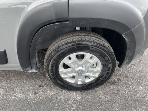 Used 2025 RAM ProMaster 2500 w/ Quick Order Package 22G SLT image 10