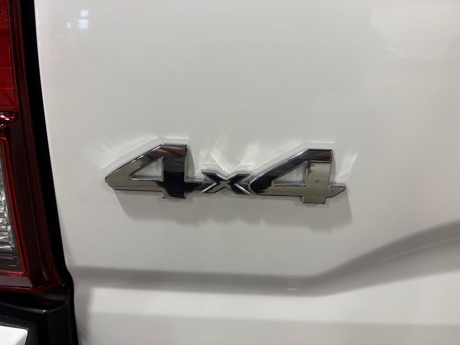 Used 2023 Toyota Tacoma SR5 w/ Technology Package AWD/4WD image 13