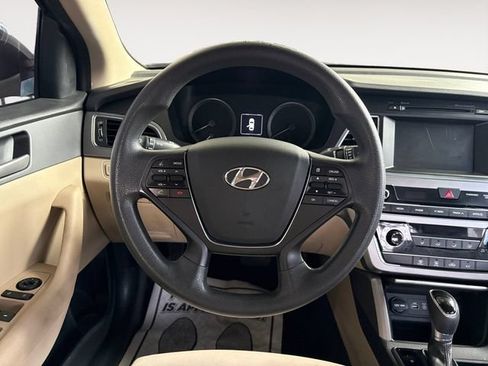 Used 2016 Hyundai Sonata SE FWD image 10