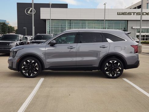 Used 2024 Kia Sorento SX FWD image 4