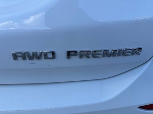 Certified 2023 Chevrolet Equinox Premier AWD/4WD image 17
