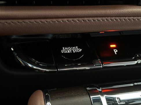 New 2026 Lincoln Aviator Reserve w/ Illumination Package RWD image 23