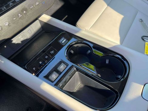 Used 2025 Nissan Murano SL image 12