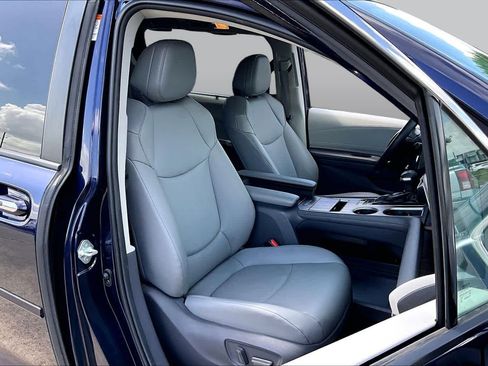 Used 2021 Toyota Sienna XLE FWD image 9