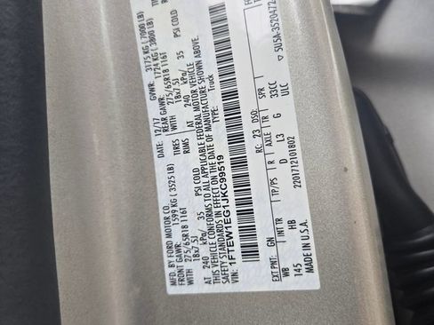Used 2018 Ford F150 Lariat w/ Equipment Group 502A Luxury AWD/4WD image 12