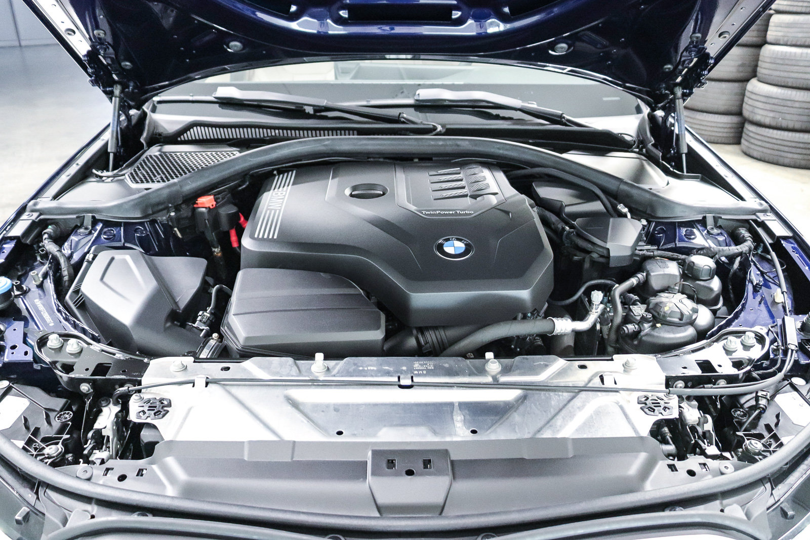 Certified 2024 BMW 330i Sedan w/ Convenience Package RWD image 28