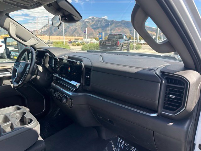 Used 2025 Chevrolet Silverado 2500 LT w/ Convenience Package AWD/4WD image 33