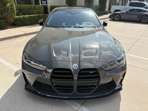 Used 2023 BMW M4 Competition w/ Executive Package RWD image 2