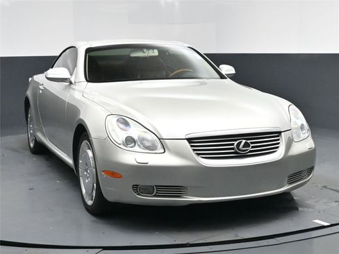 Used 2003 Lexus SC 430 Convertible image 8
