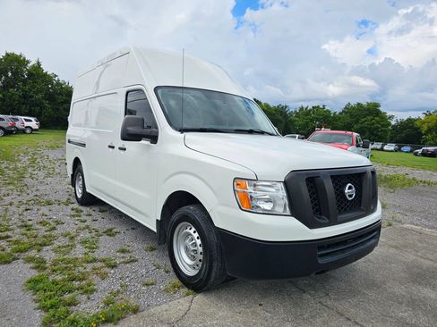 Used 2021 Nissan NV 2500 S RWD image 2