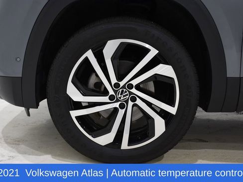 Used 2021 Volkswagen Atlas SEL Premium image 6