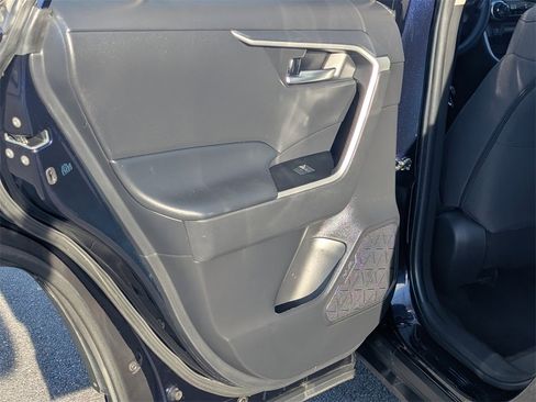 Used 2023 Toyota RAV4 XLE image 18