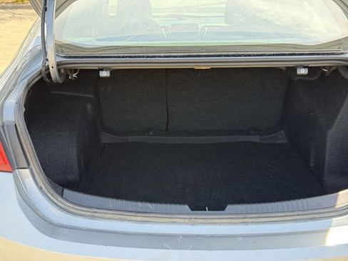 Used 2025 Chevrolet Malibu LT image 35