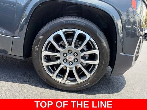 Used 2022 GMC Acadia Denali w/ Denali Ultimate Package FWD image 8