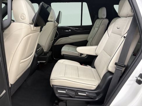 Used 2021 Cadillac Escalade Sport AWD/4WD image 11