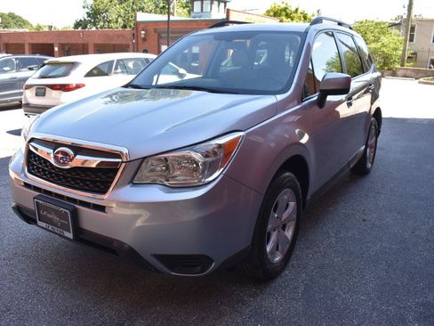 Used 2016 Subaru Forester 2.5i Premium w/ All-Weather Package AWD/4WD image 8
