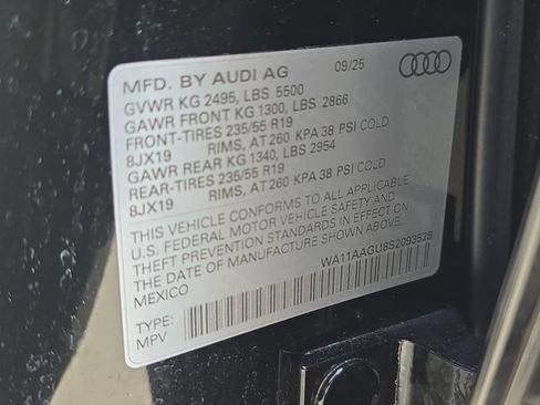 Used 2025 Audi Q5 Premium w/ Convenience Package AWD/4WD image 39