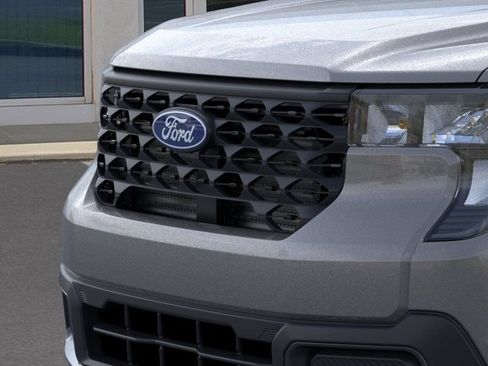 New 2026 Ford Maverick XLT w/ XLT Luxury Package FWD image 19