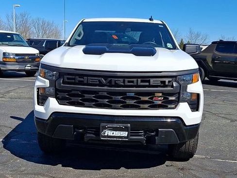 Certified 2025 Chevrolet Silverado 1500 Custom Trail Boss w/ Turbomax Blackout Package image 3