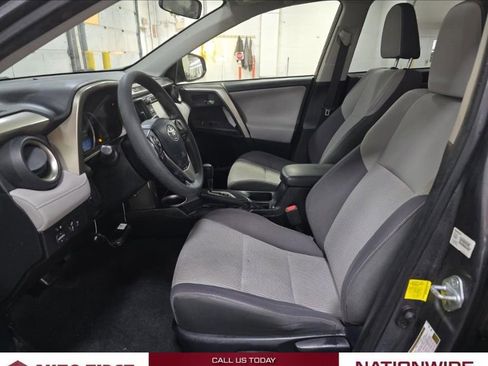Used 2015 Toyota RAV4 XLE image 7