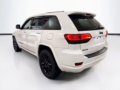 Used 2019 Jeep Grand Cherokee Altitude image 8