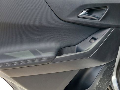 New 2026 Chevrolet Equinox LT image 17