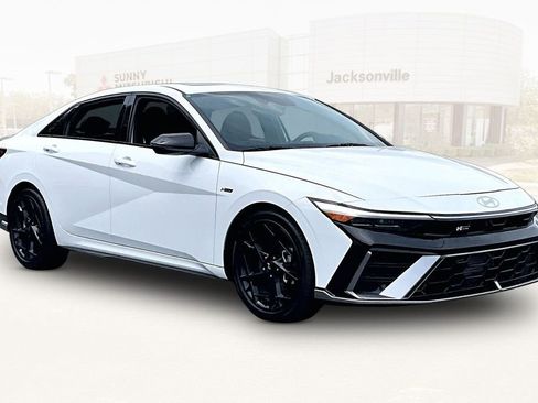 Used 2025 Hyundai Elantra N Line FWD image 3