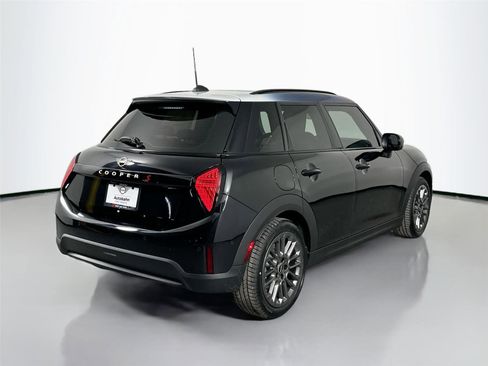 Used 2025 MINI Cooper S FWD image 4