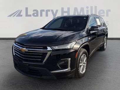 Used 2023 Chevrolet Traverse LT