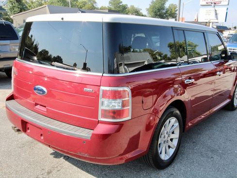 Used 2009 Ford Flex SEL image 6