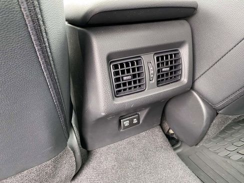 Used 2025 Toyota Camry SE w/ Convenience Package FWD image 11