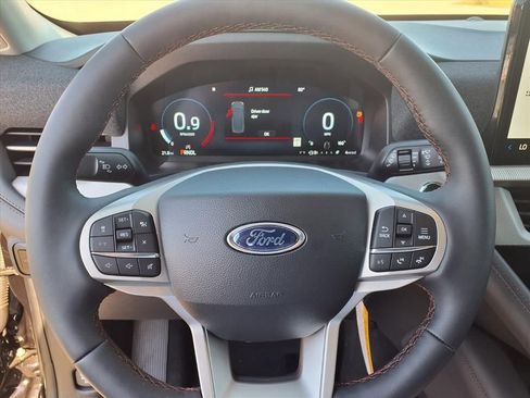 New 2026 Ford Explorer Active w/ Active Comfort Package image 16