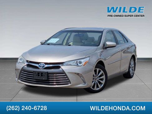 Used 2015 Toyota Camry XLE w/ Moonroof Package FWD image 1