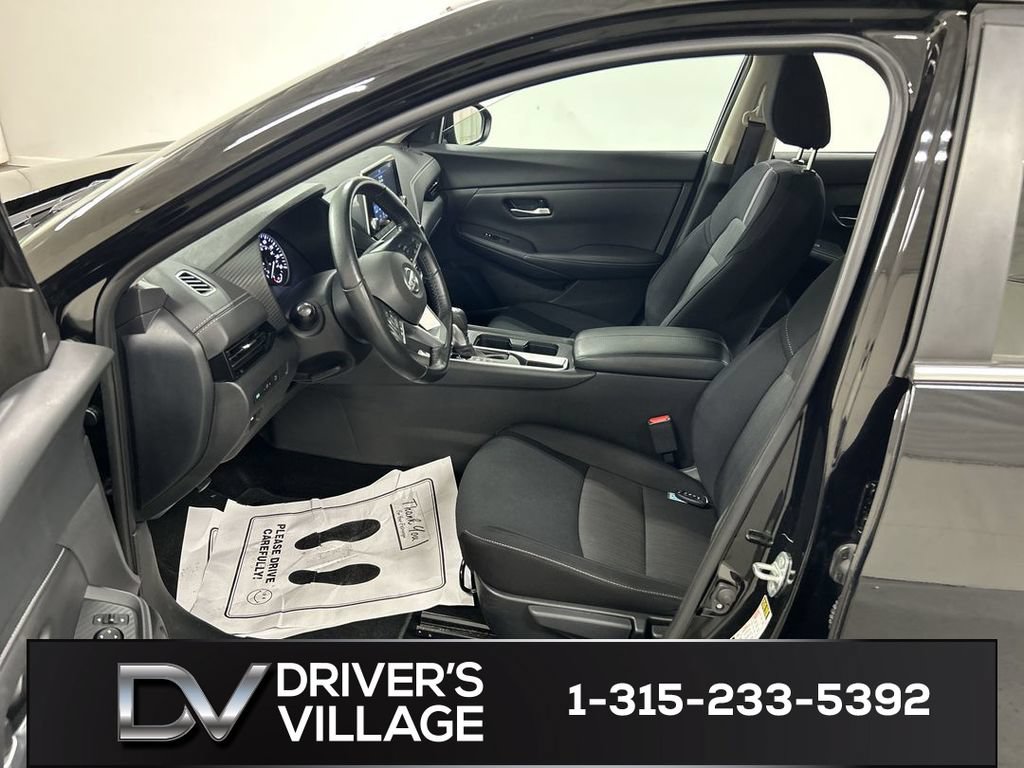 Used 2023 Nissan Sentra SV w/ All-Weather Package FWD image 9