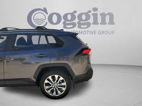 Used 2024 Toyota RAV4 XLE Premium FWD image 30