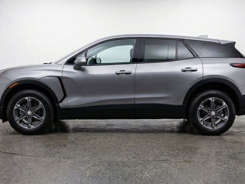 Used 2025 Chevrolet Blazer LT image 5