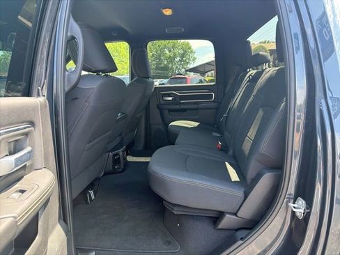Used 2025 RAM 2500 Big Horn AWD/4WD image 16