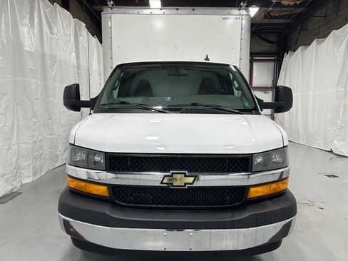 Used 2022 Chevrolet Express 3500 Work Van w/ Power Convenience Package image 2