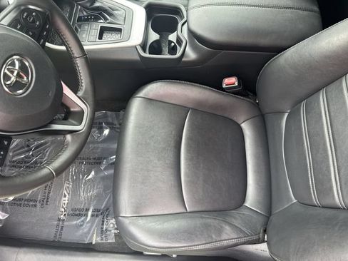 Used 2021 Toyota RAV4 XLE Premium FWD image 21