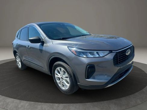 Used 2023 Ford Escape Active w/ Tech Pack #1 image 2